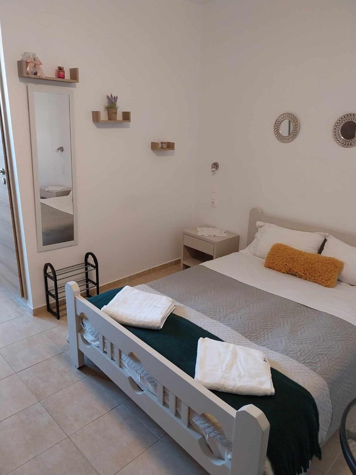 Papas Apartments Moirai Bagian luar foto