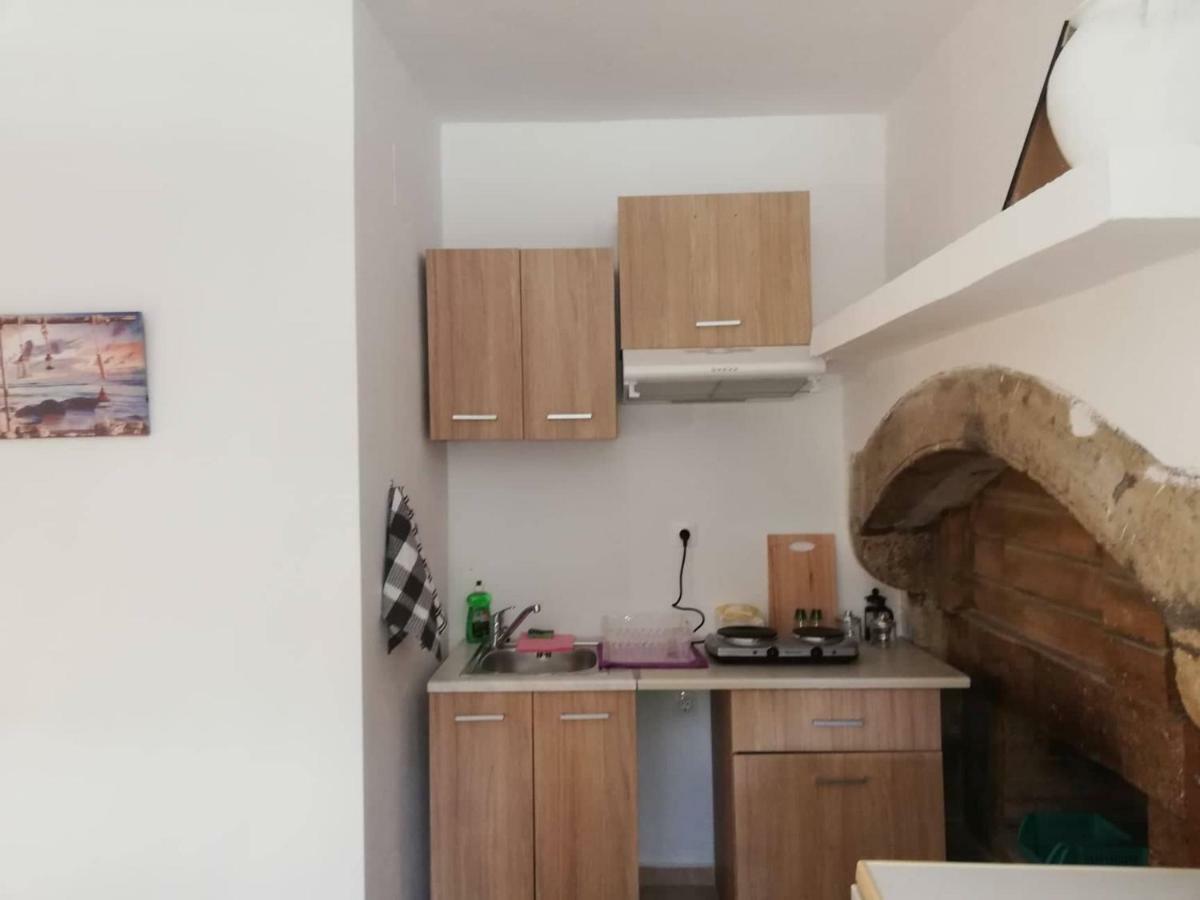 Papas Apartments Moirai Bagian luar foto